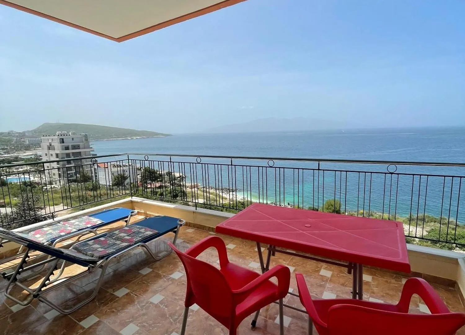 Lovely 3-Bedroom Apartment Rei Sarandë